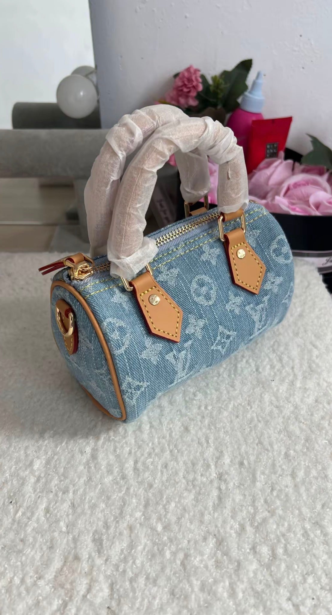 Louis Vuitton nano speedy